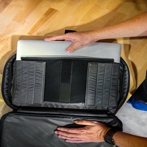 Samsonite Classic Business 2.0 Carrying Case (Briefcase) for 13