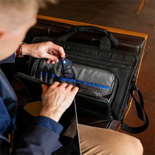 Samsonite Carrying Case (Briefcase) for 15.6